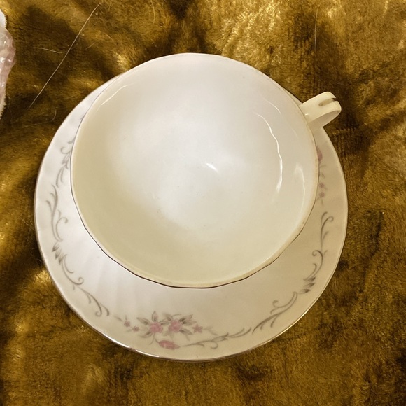 One Gold Standard Genuine Porcelain China Tea Cup and Saucer - Picture 8 of 10